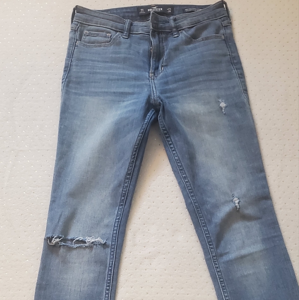 Hollister high rise super skinny jeans W24 L28